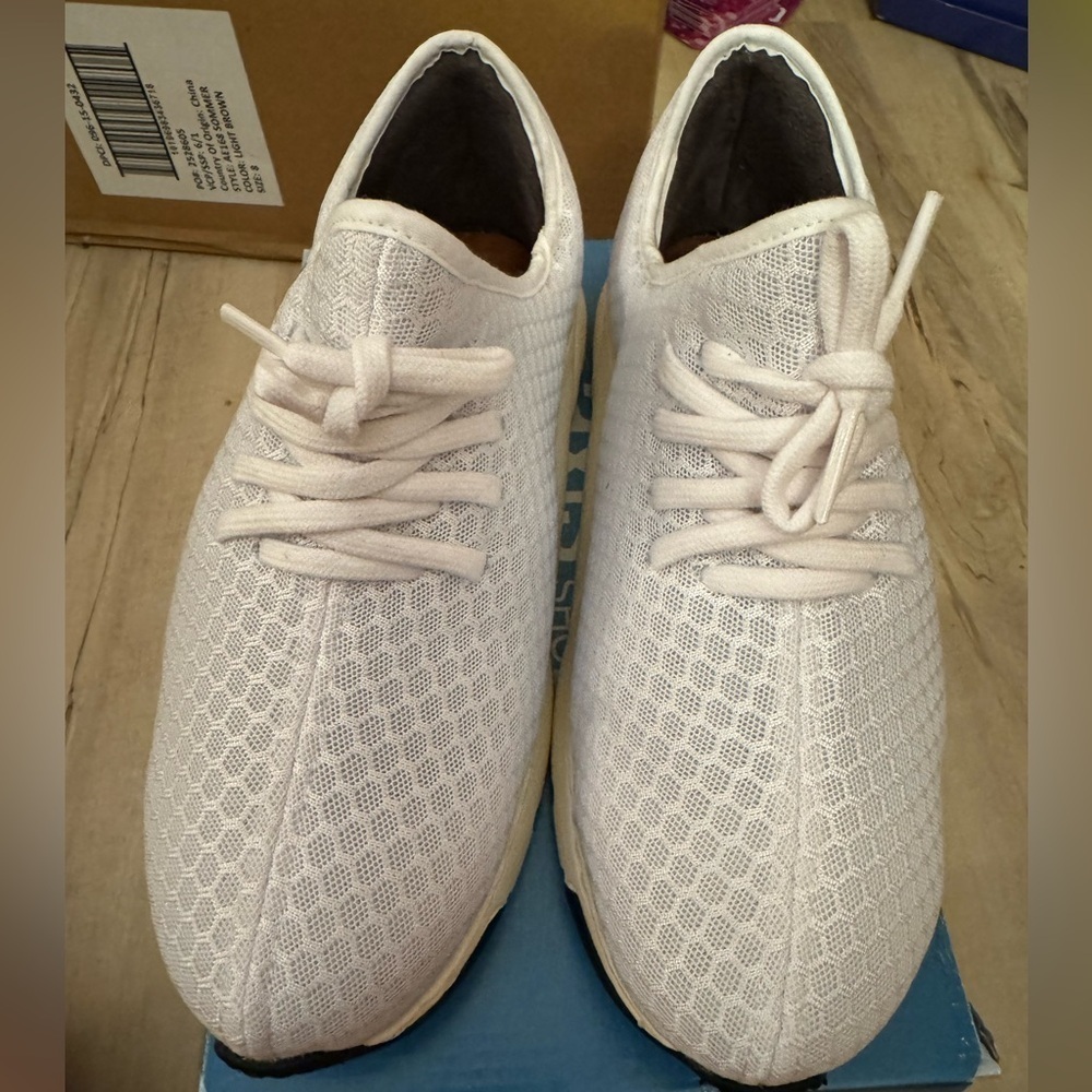 NIB Axis Balance Shoes Women’s in White Sz 5 1/2 - Picture 5 of 5